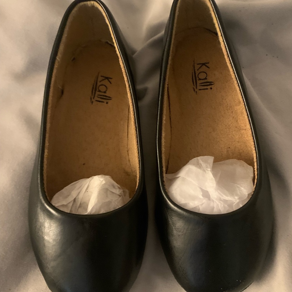 Girls black dress flat